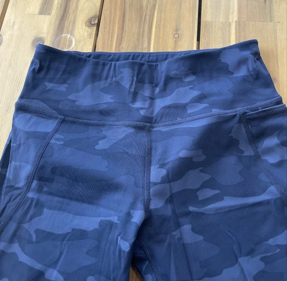 Sweaty Betty Womens Power 7/8 Length Blue Camo Pocket Leggings Size Small - Picture 3 of 6